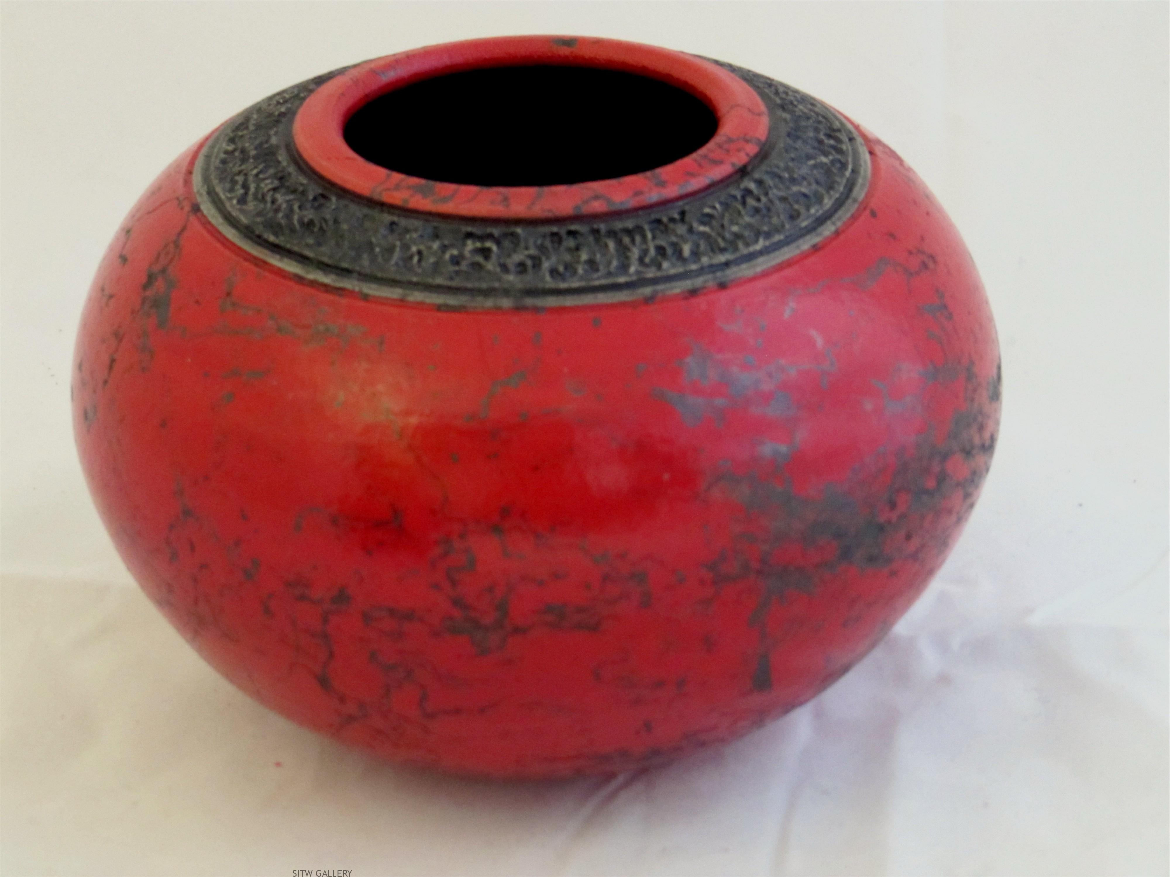 Red Pot