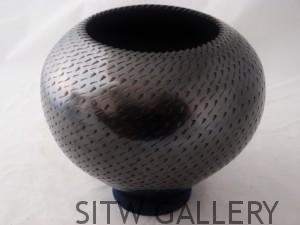 Patterned Black Mata Ortiz Pot, by Reynaldo Quezada
